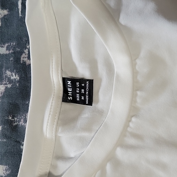 Shein tee - Picture 8 of 8